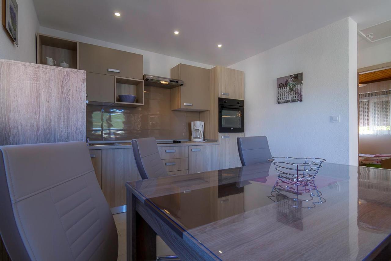 Apartment Tariba Supetarska Draga Bagian luar foto