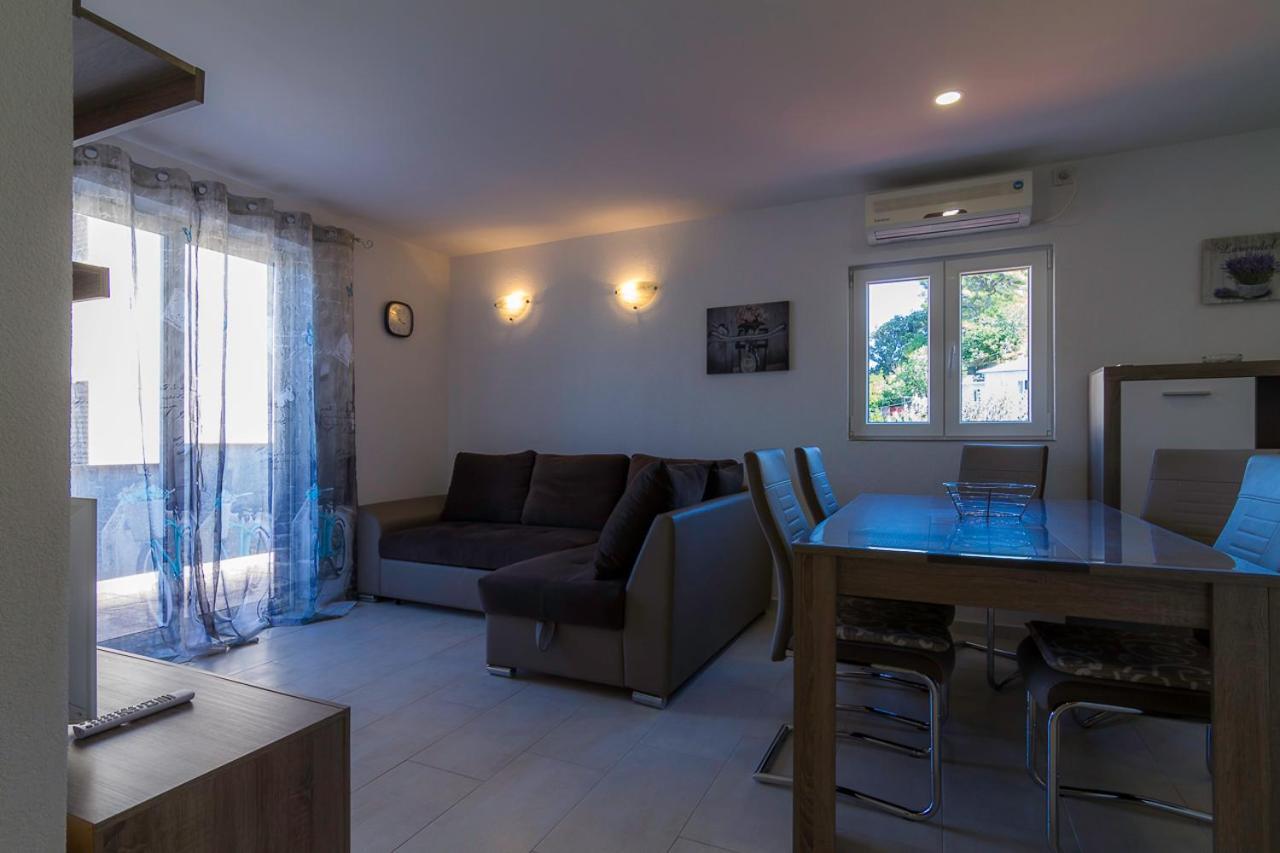 Apartment Tariba Supetarska Draga Bagian luar foto